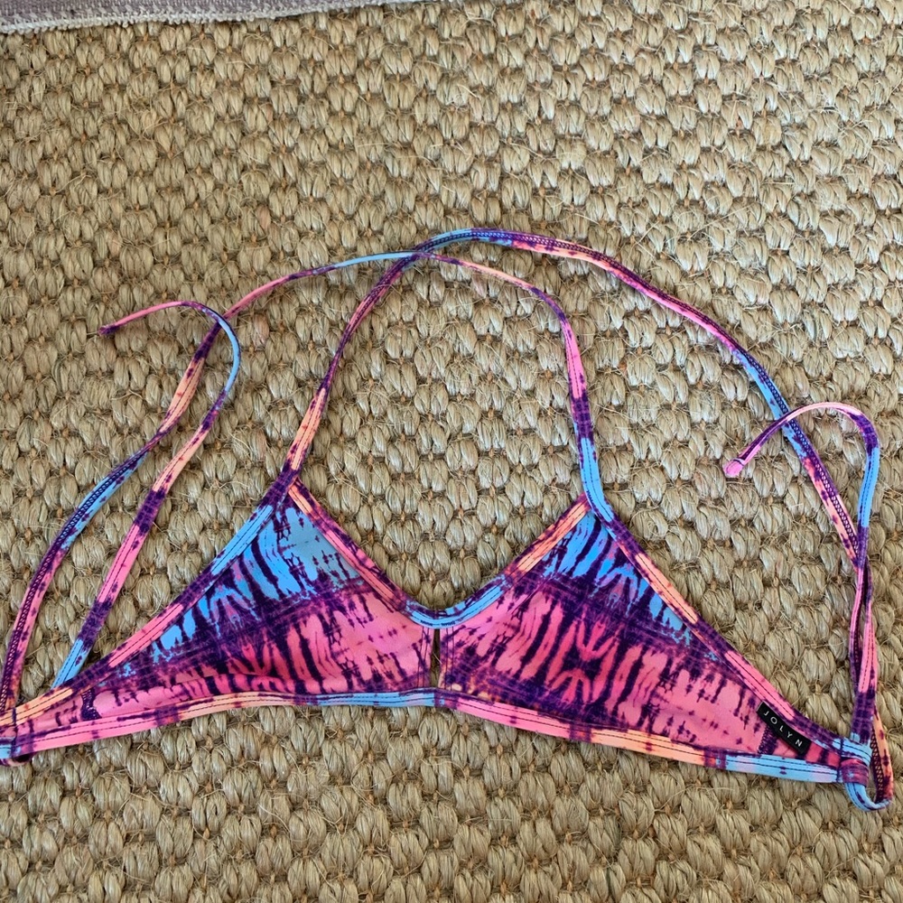 Jolyn vent top bikini